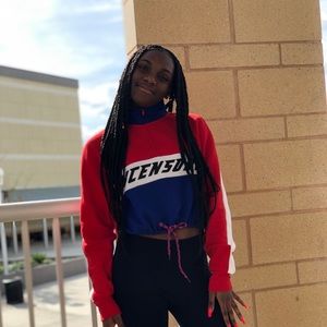 Meet your Posher, Ebony